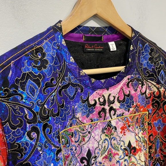 Robert Graham King Shark Limited Edition T-shirt size small men’s short sleeve - Picture 8 of 16